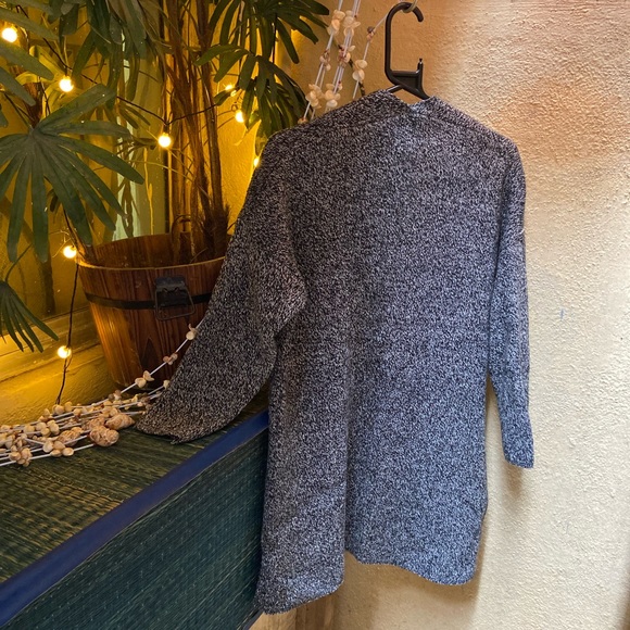 Size - M-L.Colour - Dark grey-Black-White - Picture 6 of 9